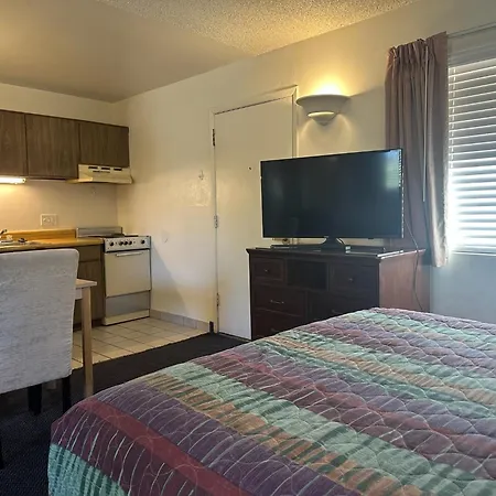 Flamingo Suites