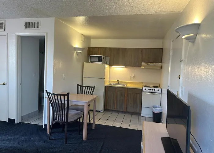 Hotel Flamingo Tucson